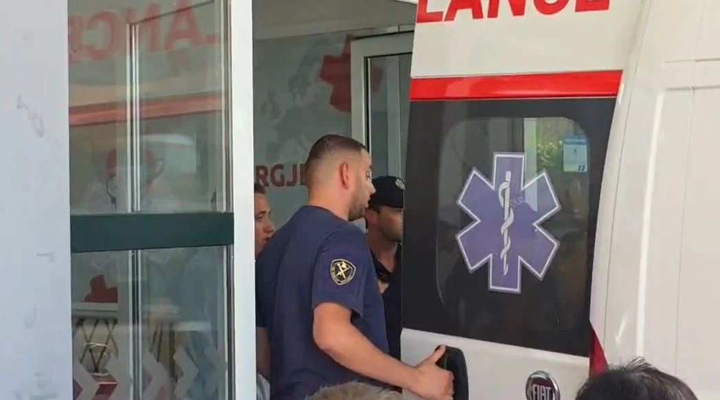 Sherri në burgun e sigurisë së lartë në Fier, plagoset anëtari i grupit të Bajrajve dhe një tjetër, si nisi konflikti