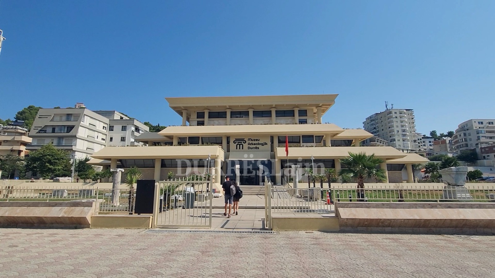 Vizitat në Muzeun Arkeologjik të Durrësit nuk janë më falas, vizitorët pajisen me biletë (VIDEO)