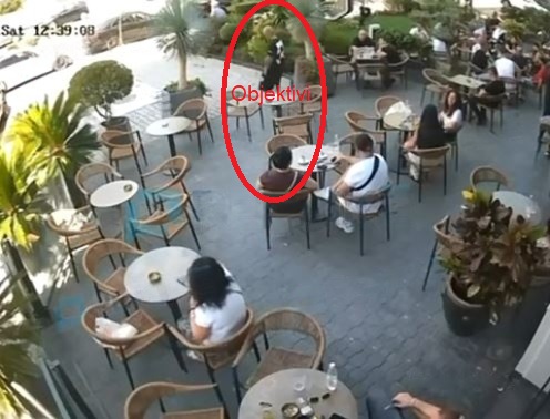 EMRI/ I shpëtoi atentatit në mes të lokalit, identifikohet “shënjestra”, i njohur për “bëmat” në trazirat e 1997