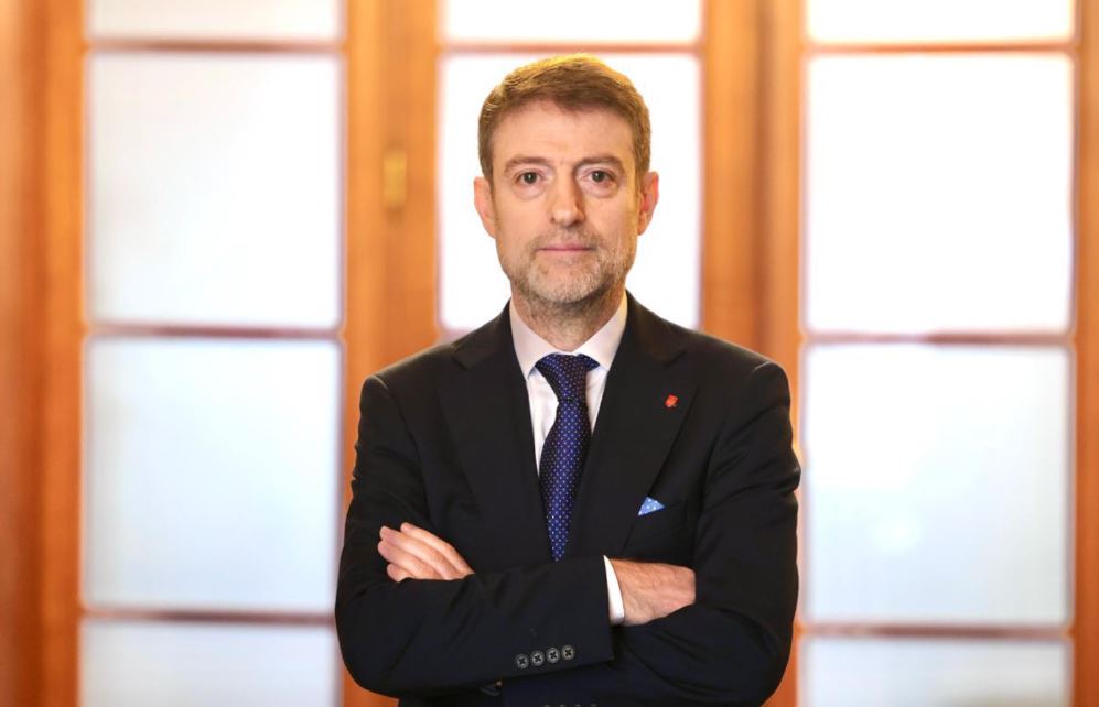 Viti i ri arsimor / Ministri Hoxha: 17 mijë tekste për fëmijët në diasporë! Gjuha shqipe në themel të trashëgimisë sonë