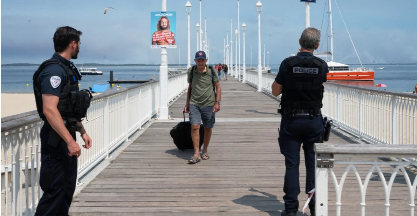 Grabitja e bujshme/ I vodhën turistit orën 300 mijë dollarëshe, 4 të arrestuar në Saint-Tropez
