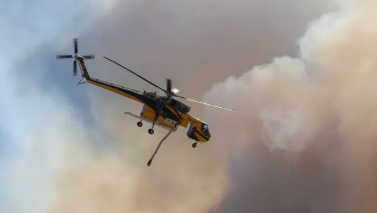Përplasen dy helikopterë gjatë shuarjes së flakëve në Greqi, nis operacioni për gjetjen e ekuipazheve