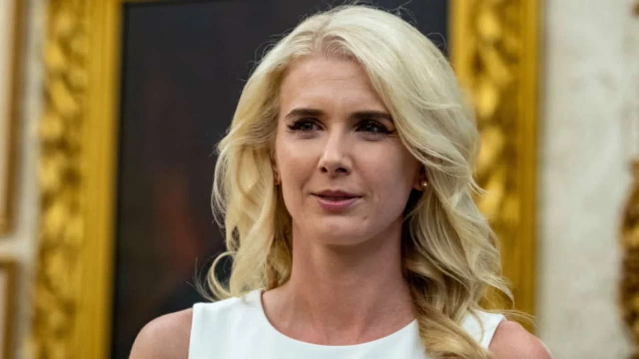 Mbi një vit punë pa lejen e sigurisë/ Shtëpia e Bardhë përballet me pikëpyetje për ndihmësen e Trump, ish-zyrtari: Është tronditëse që…