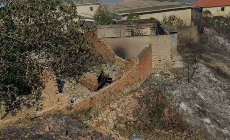 Mbi 12 orë betejë me flakët, shuhet plotësisht zjarri në Krujë