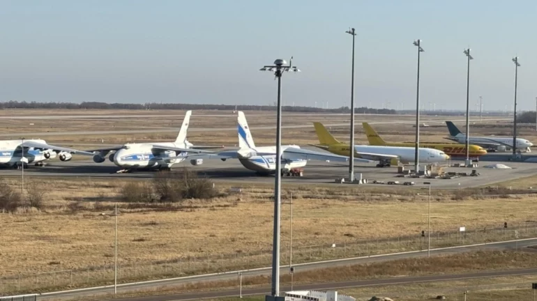 Zbulohen dronë me eksploziv pranë një aeroporti në Gjermani/ Hetim për një sulm hibrid