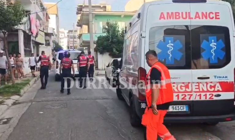 VIDEO/ Konflikt i rëndë brenda familjes në Shkozet, burrë e grua përfundojnë të plagosur me thikë në spital