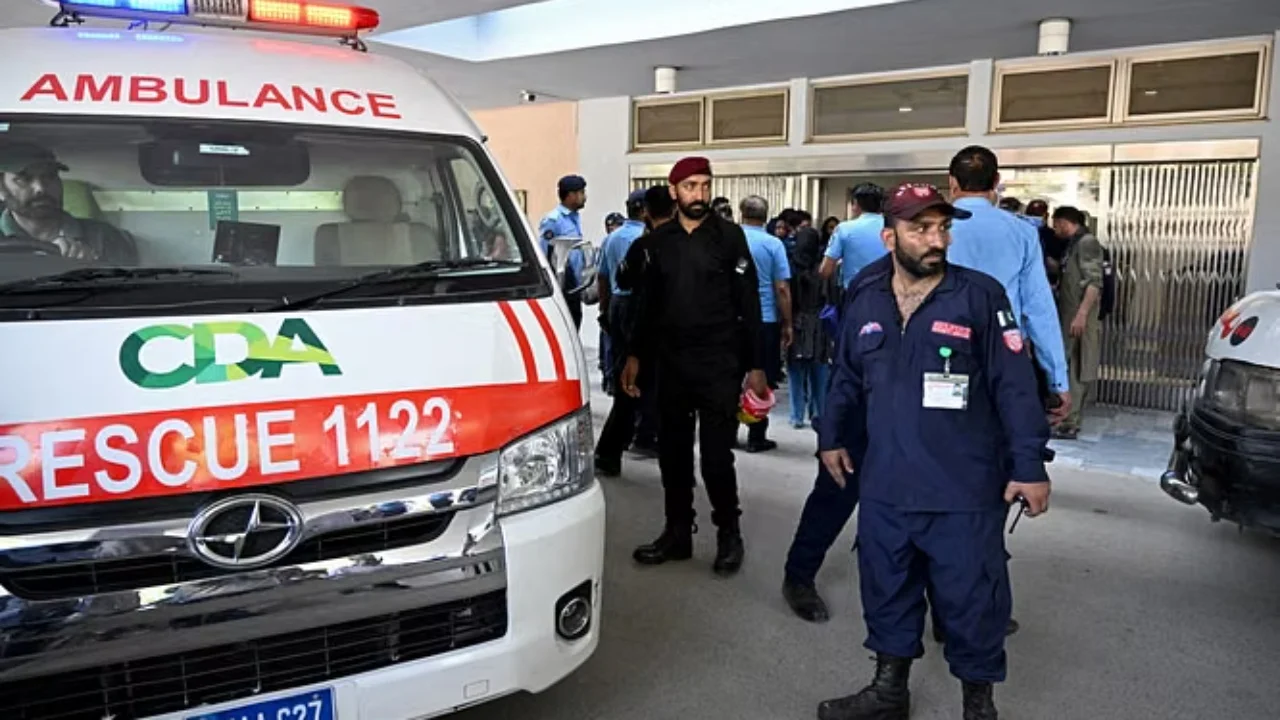 Tragjedi në Pakistan/ Zjarri përfshin repartin një maternitet, 14 foshnja humbin jetën