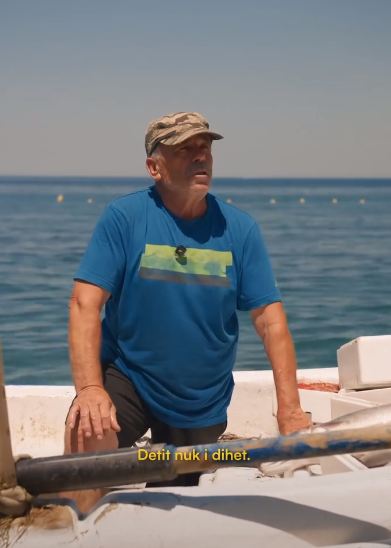 Rama ndan historinë e peshkatarit nga Vlora: Mamaja më ka lindur në det (VIDEO)