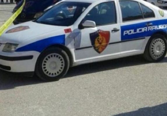 Aksident zinxhir në autostradën Durrës-Tiranë, përplasen 7 automjete pranë Sukthit