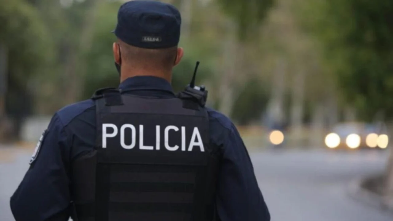 E dënuar për lidhje me organizatë terroriste, arrestohet në Sarandë 36-vjeçarja turke