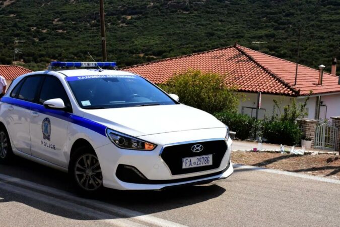 E shkuara e errët e 53-vjeçarit shqiptar që vrau gruan, policia greke jep detajet: Krimi ndodhi brenda banesës. Dy thika…