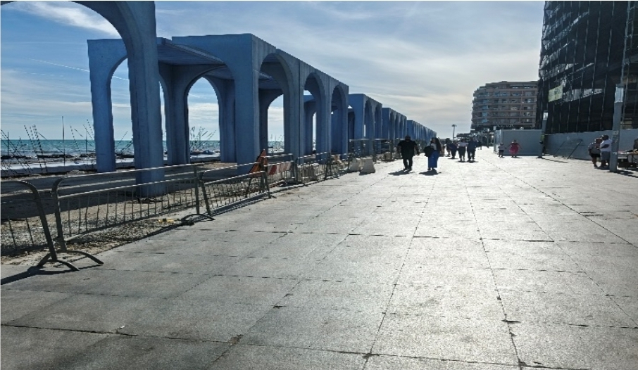 Një monument i shëmtuar i autoritarizmit politik