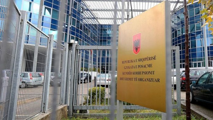 Pjesë e grupit të trafikut ndërkombëtar të drogës, ekstradohet nga Greqia Florjan Vuka