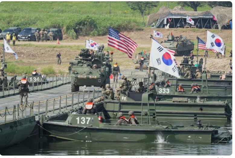 Koreja e Veriut ‘tërbohet’  pas stërvitjeve të përbashkëta SHBA-Kore e Jugut