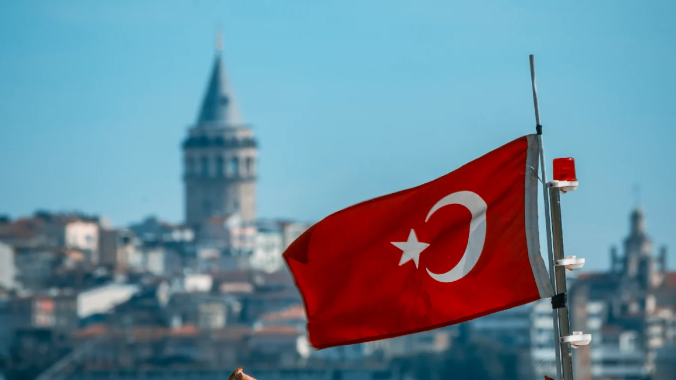 Burg për kryebashkiakët e opozitës në Turqi/ Dënime të rënda nga 5 deri në 23 vjet burg për pesë kryetarë bashkie