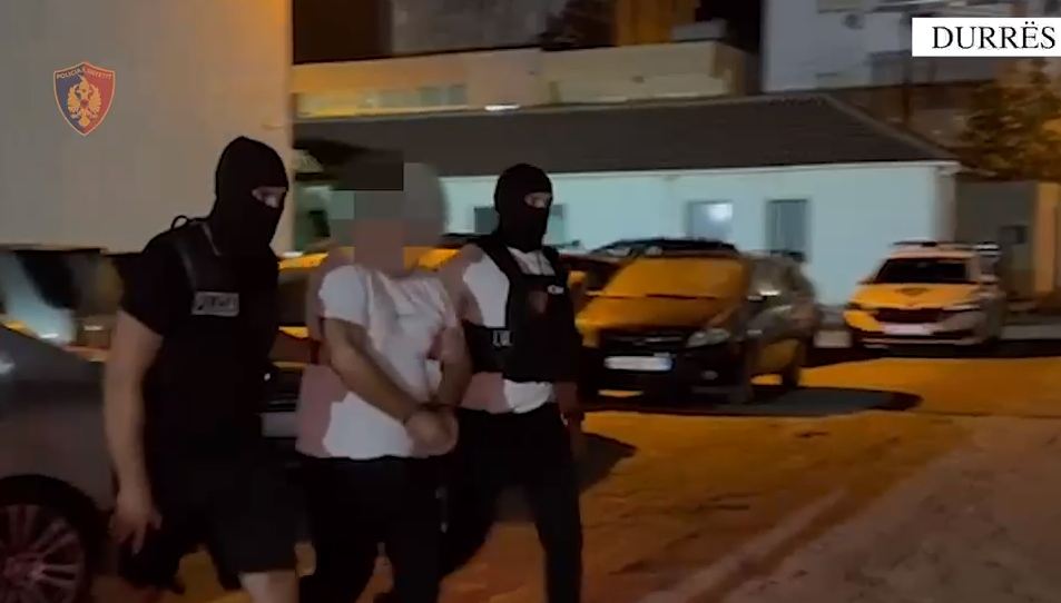 Kapet në Durrës 57-vjeçari në kërkim, pritet ekstradimi drejt Kosovës (VIDEO)