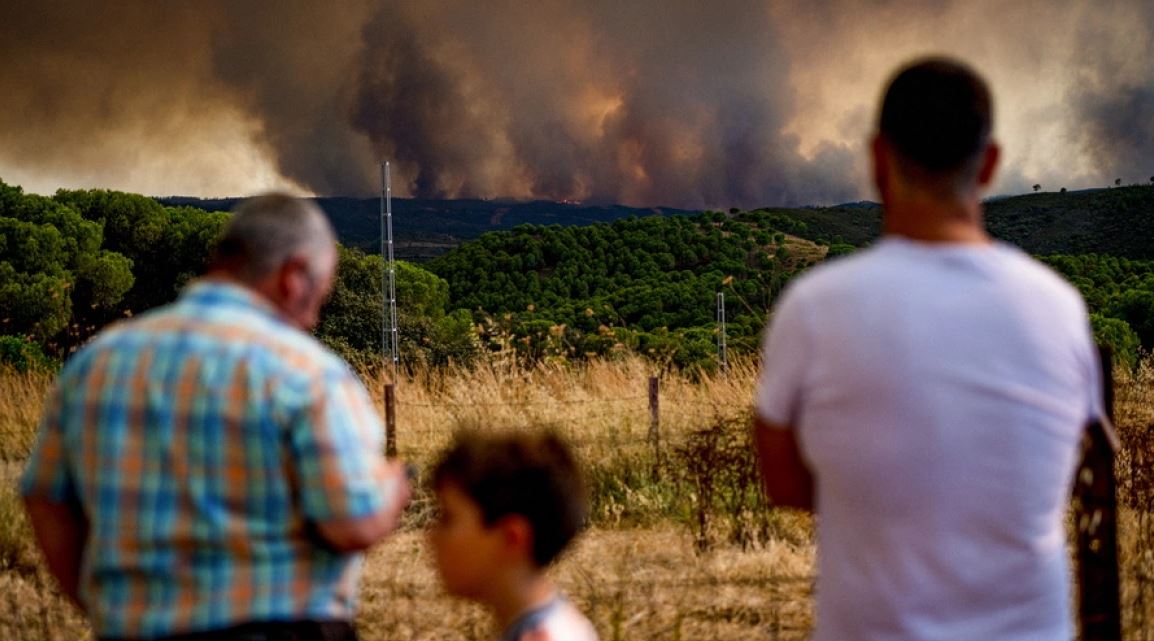 Flakët përfshijnë mbi 20 mijë hektarë në Huelva të Spanjës, evakuohen 800 persona! Autoritetet: Mund të duhen ditë për ta vënë nën kontroll