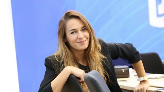 “Më kë shkonte e kë kishte dashnore”- Shpërthen ish-deputetja: Ka abuzime me pushtetin, por harxhojmë kohë me histori rozë! 