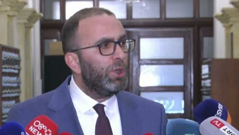 Bllokimi i pagave të magjistratëve, Bardhi: Cënim i pavarësisë së drejtësisë! Projektligji i 2 deputetëve të PS bie ndesh me vendimin e Kushtetueses