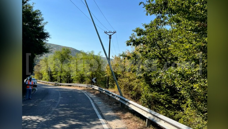 Vdekja e punonjësit pasi ra në kontakt me rrymën elektrike, ndalohen dy zyrtarët e bashkisë në Tropojë