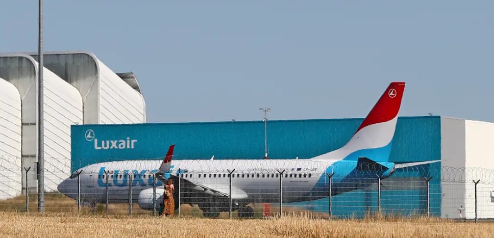 Aeroporti i Luksemburgut pezulloi përkohësisht fluturimet, shkak prania e dronëve