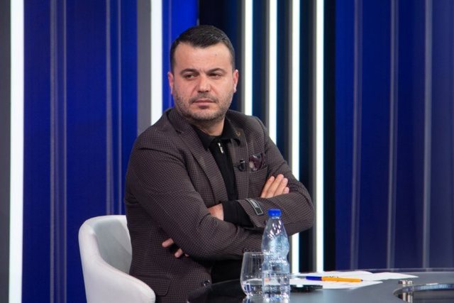 “Po mbyllen profilet e personave që mbështesin protestën”/ Klodian Tomorri: Duhet hetuar, nuk dihet nëse ka dorë AKSHI