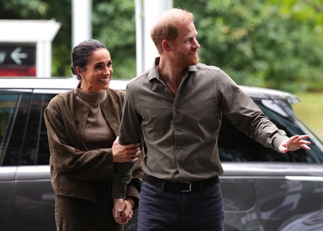Sondazhi për kthimin e Princit Harry dhe Meghan Markle në Britani/ Rreth 33% e popullsisë nuk pranojnë dyshen e Sussex si pjesë të monarkisë