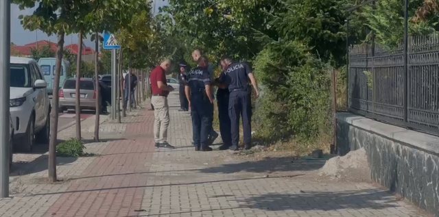 Detaje nga plagosja me armë zjarri në Korçë/ Identifikohet i plagosuri, në kërkim autori (EMRAT)