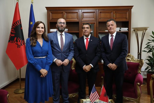 PD takim me të Dërguarin Special të Presidentit Trump: Shqipëria përballet me kapjen e shtetit, korrupsionin dhe deformimin e zgjedhjeve