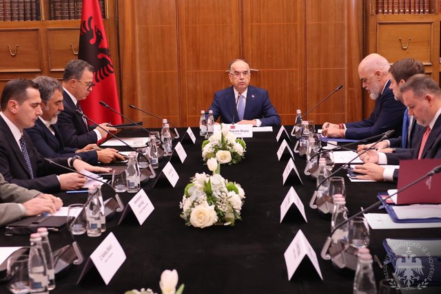 Mbledhja e Këshillit të Sigurisë Kombëtare, reagon Presidenca: Çështjet individuale të mos kthehen në krizë besimi ndaj shtetit