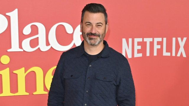 Jimmy Kimmel fiton Emmy-n për të dytin vit radhazi, prezantuesi i “Kush do të bëhet milioner” nominohet për dy çmime