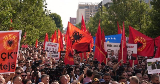“Marshi për Liri” kthehet në Prishtinë në prag të verdiktit të Gjykatës Speciale