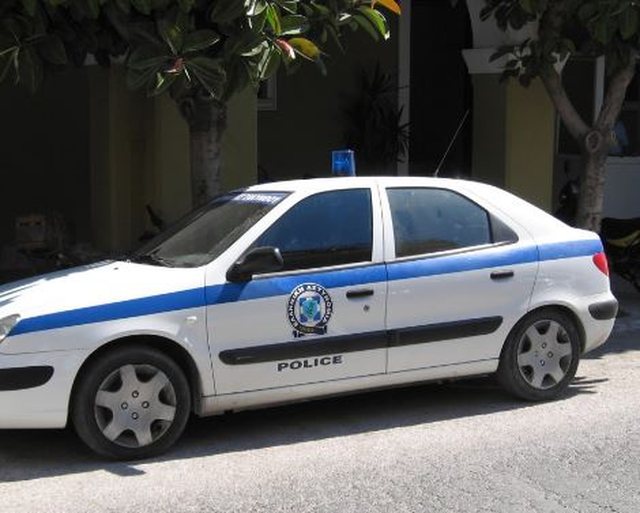 I kërkuar nga Interpol Tirana për vjedhje me armë, arrestohet shqiptari në Patra të Greqisë