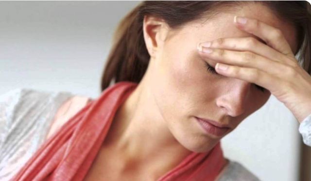 Menopauza, ndryshimet që pëson trupi i gruas dhe simptomat që nuk duhen neglizhuar