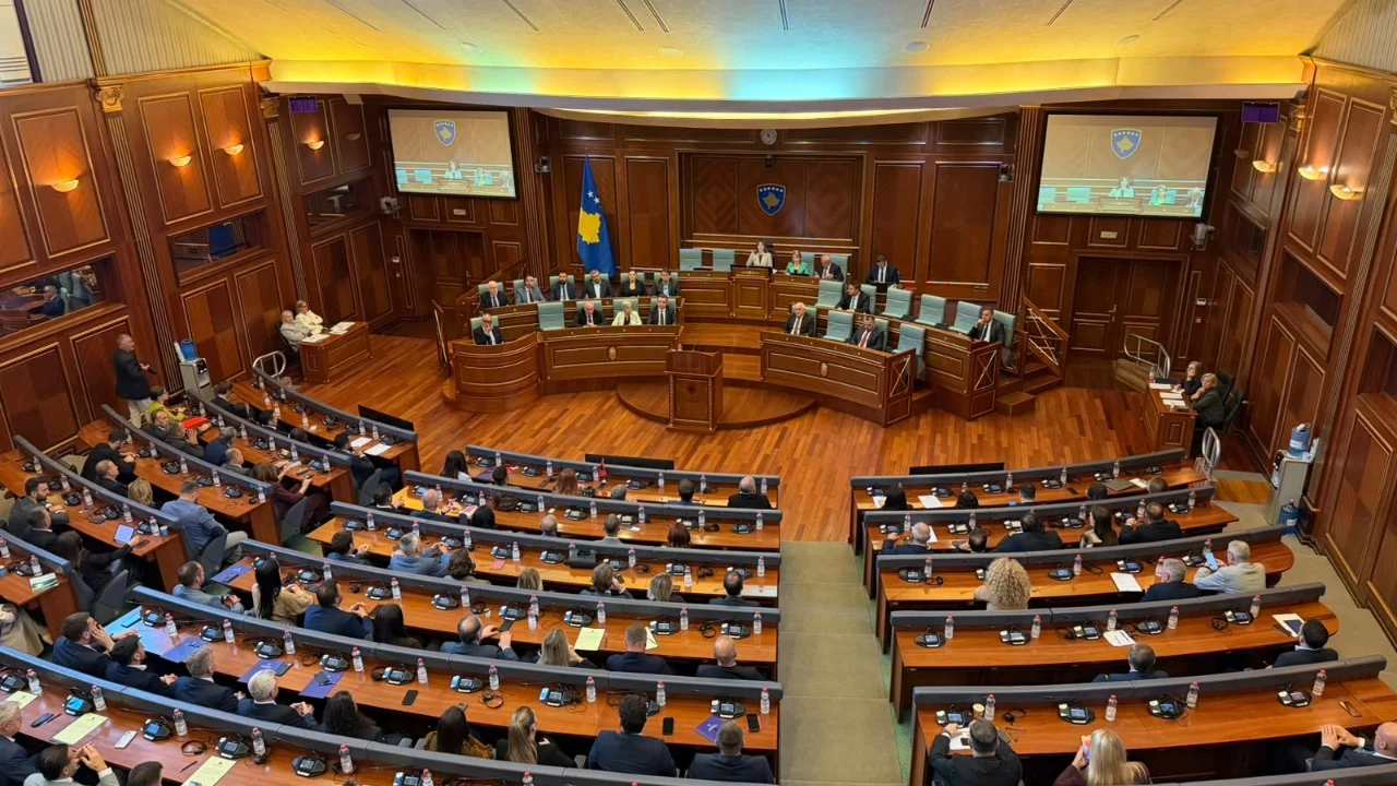 Kuvendi i Kosovës miraton deklaratën për ish-krerët e UÇK-së: Kundërshtojmë aktgjykimin e padrejtë
