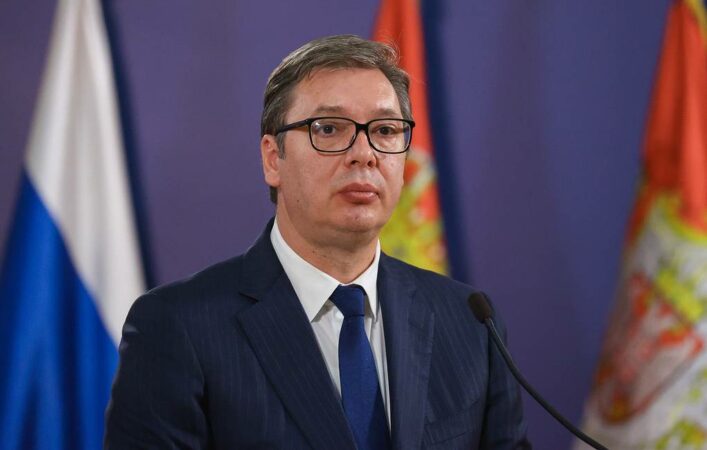Vuçiç shpërndan Kuvendin pas muajsh protestash, Serbia shkon në zgjedhje të parakohshme më 25 tetor