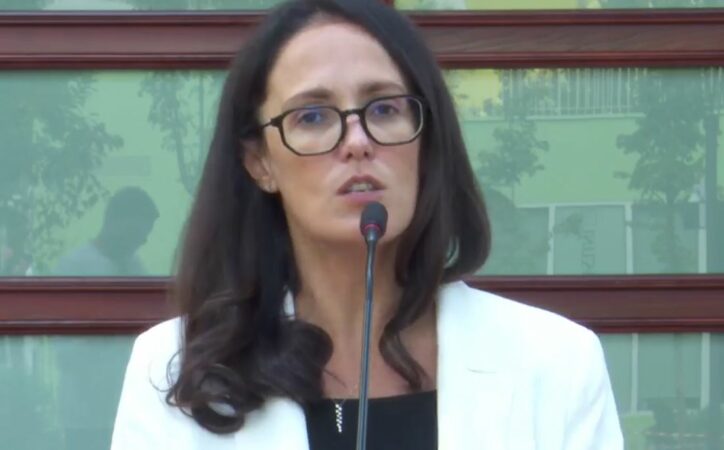 Prej dy javësh çmimi i naftës 222 lekë, qeveria riaktivizon Bordin Transparencës