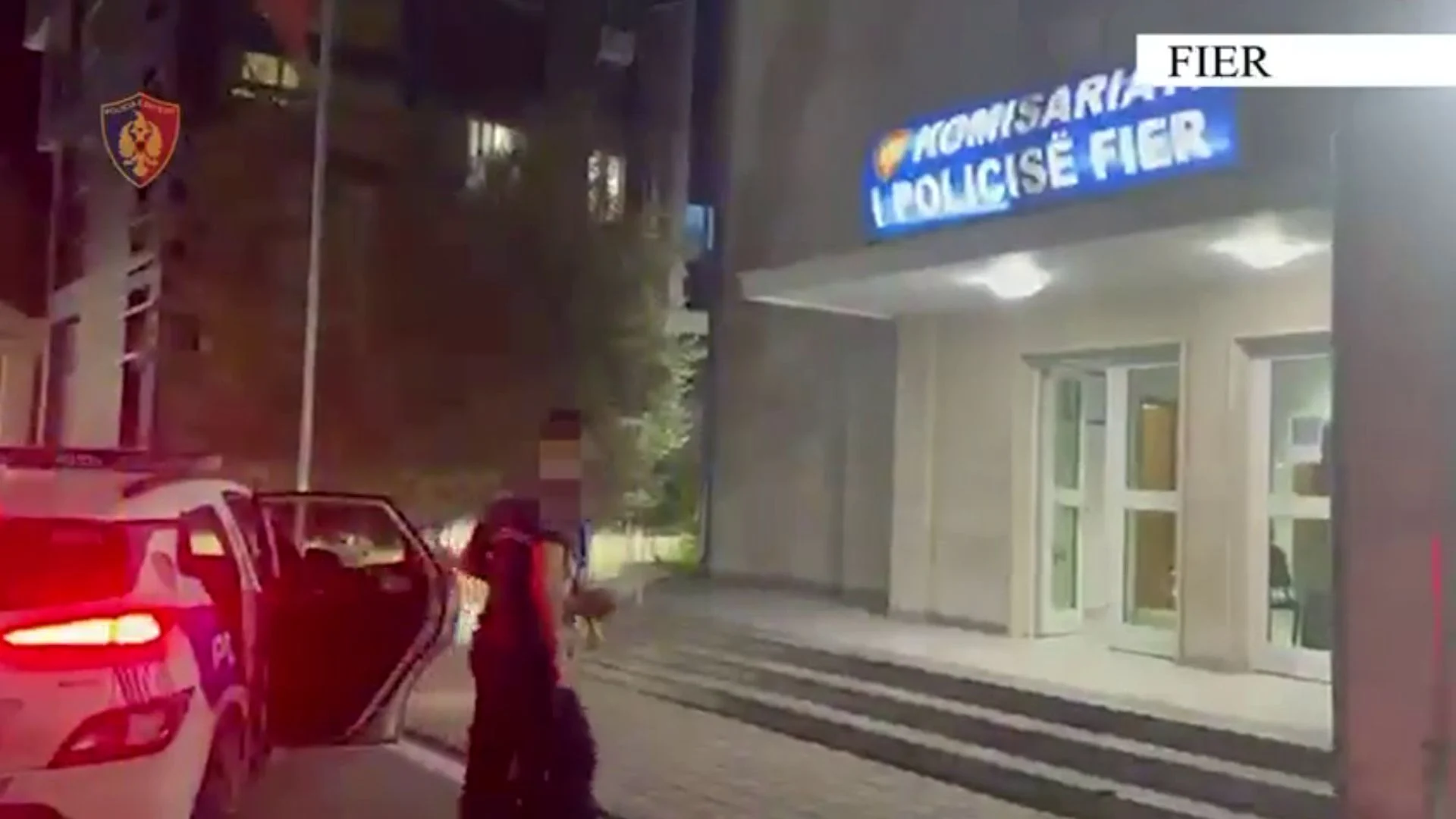 Ndezën zjarre që shkaktuan dëme në disa toka bujqësore, arrestohen dy persona në Fier, procedohet në gjendje të lirë një tjetër