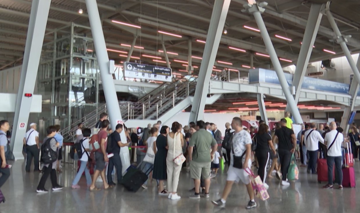 Emigracioni nuk ndalet, mbi 1 milion leje qëndrimi për shqiptarët në BE