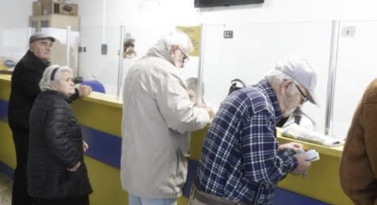 Nga 1 janari 2027, dyfishohet bonusi mujor për pensionistët