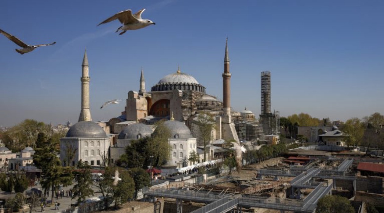 Zgjidhet misteri 1600-vjeçar, ministri turk konfirmon ekzistencën e një tuneli 9 kilometra të gjatë nën Shën Sofinë