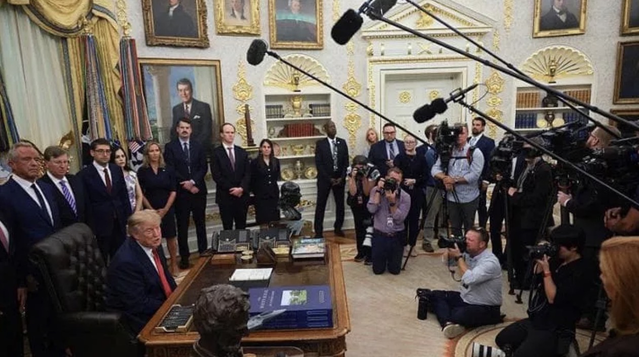 Trump njofton marrëveshje historike me Groenlandën, çfarë synojnë SHBA-të