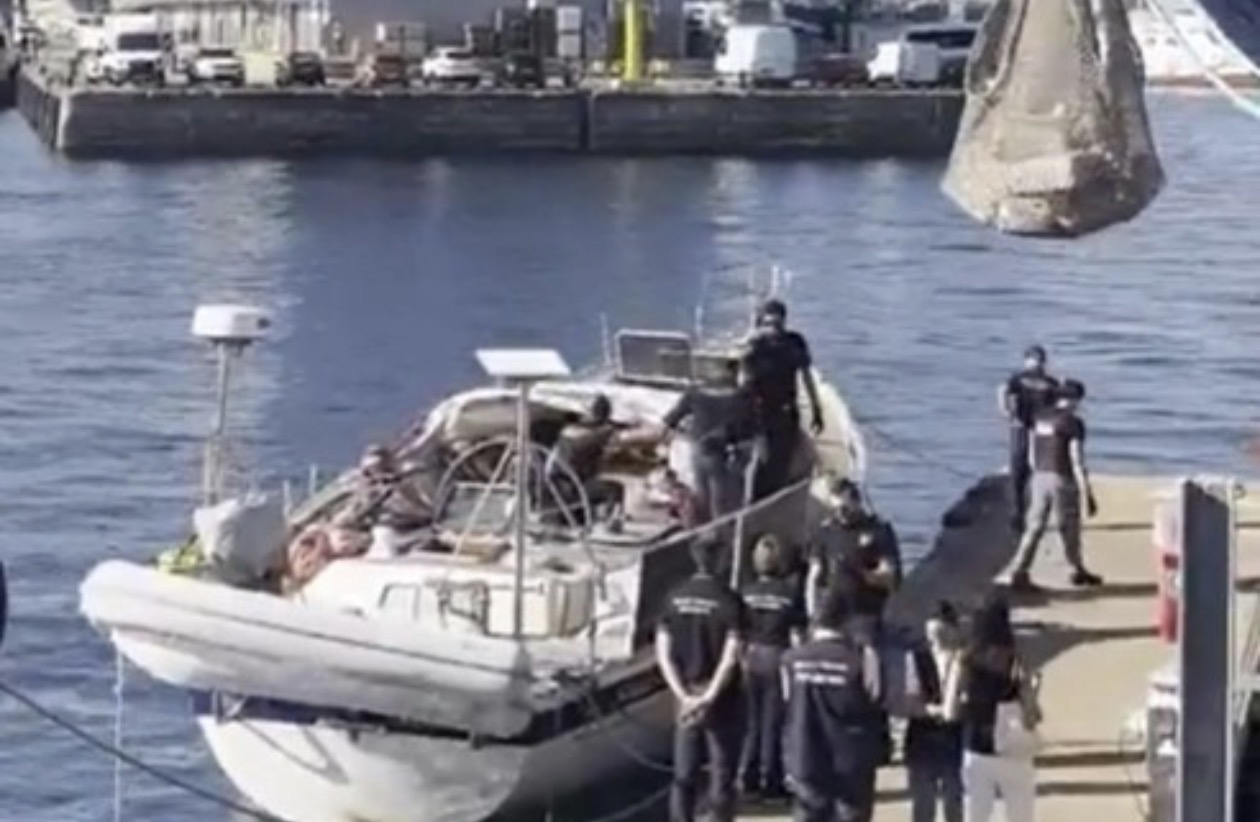 Kapet një varkë me 2.1 ton kokainë në Spanjë, 5 të arrestuar! Mes tyre edhe një shqiptar