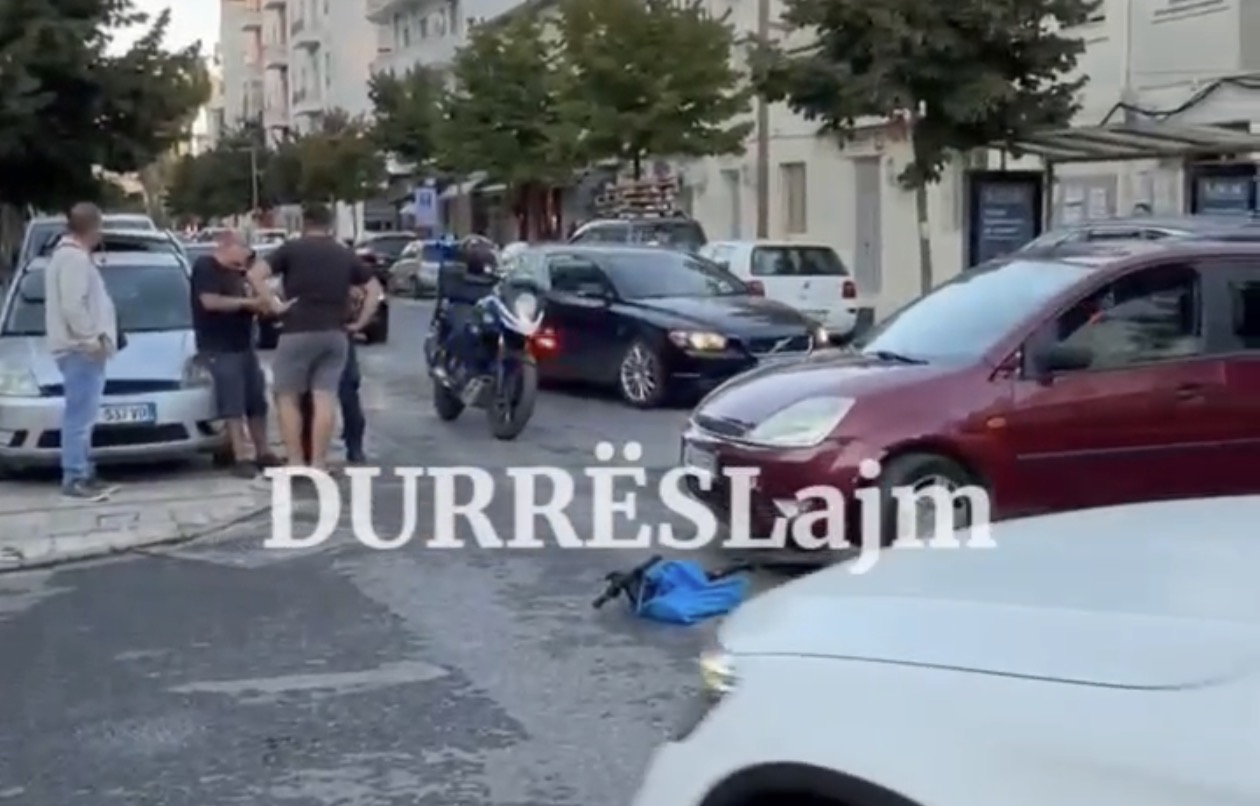 Aksident në rrugën “Egnatia”, përplaset një automjet me një monopatinë elektrike (Video)