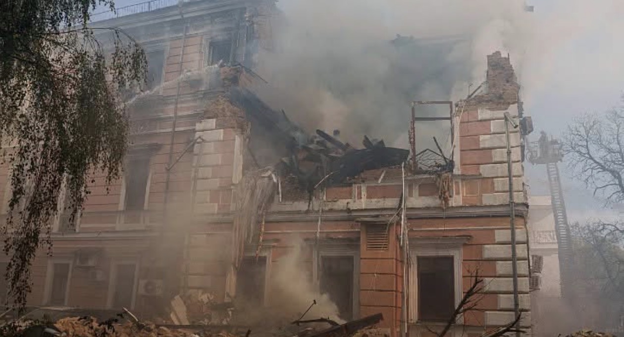 Rusia sulmon Akademinë Kombëtare të Shkencave të Ukrainës, vritet një person