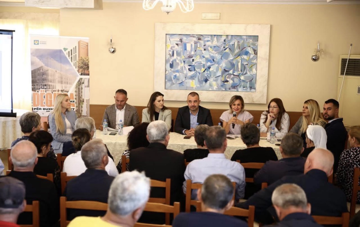 Bashkia Durrës zhvillon në Manëz dëgjesën publike për Programin Buxhetor Afatmesëm 2027–2029