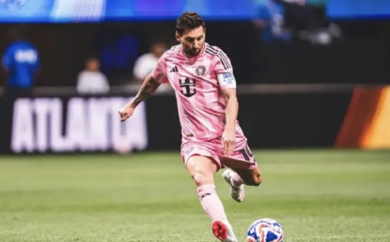 Messi shënon golin spektakolar nga goditja e dënimit, vetëm dy gola larg rekordit
