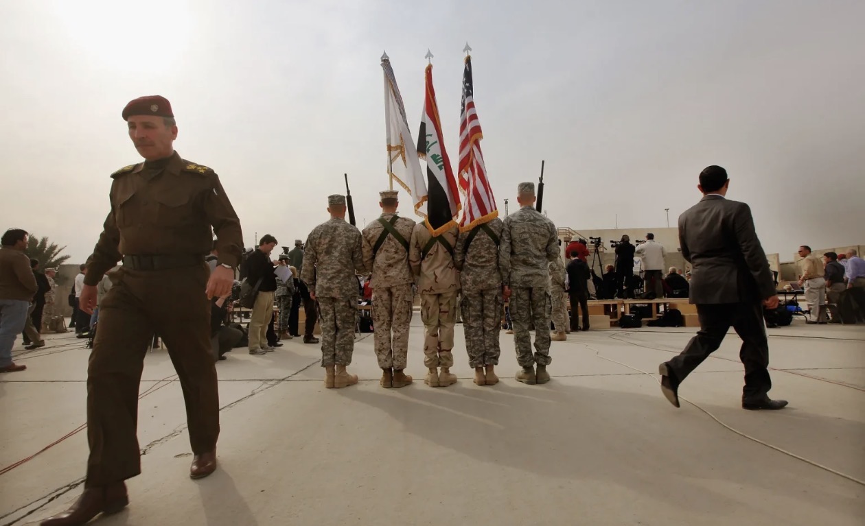 Mposhtet ISIS në Irak, trupat amerikane dhe britanike tërhiqen pas më shumë se një dekade