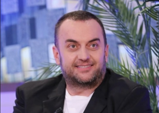 Skandali i videove intime/ Olti Curri shokon me deklaratën: Dy nga artistet kanë tentuar…