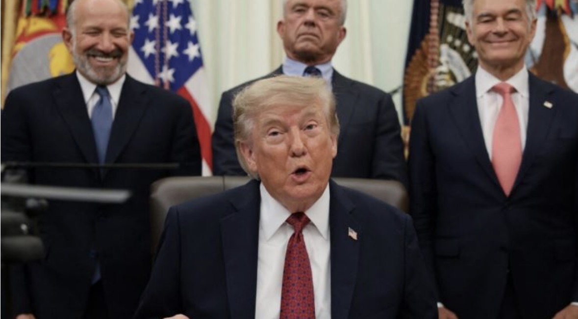Trump i kërkon Evropës të paguajë për armët që SHBA-të i dërguan Ukrainës